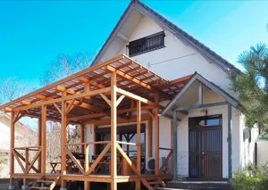 貸別荘 森と丘のお宿 Toju 高島の外観
