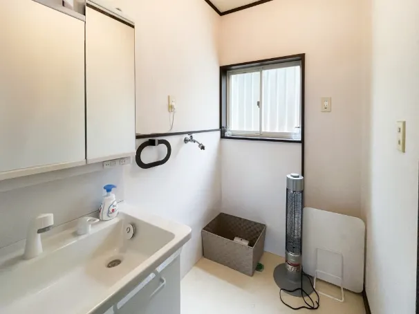 秘密基地 二房の脱衣所